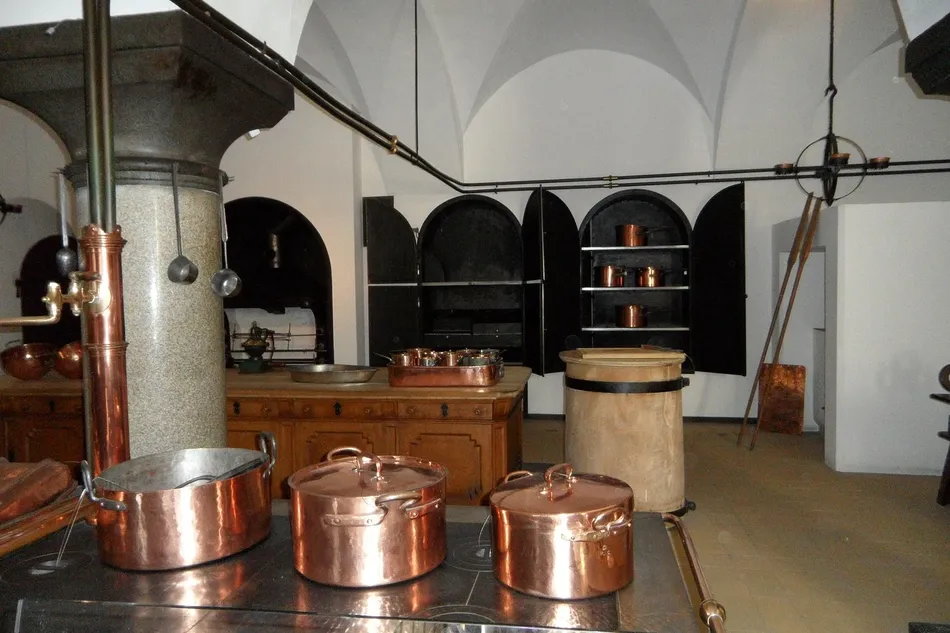 Czarny zlewozmywak granitowy